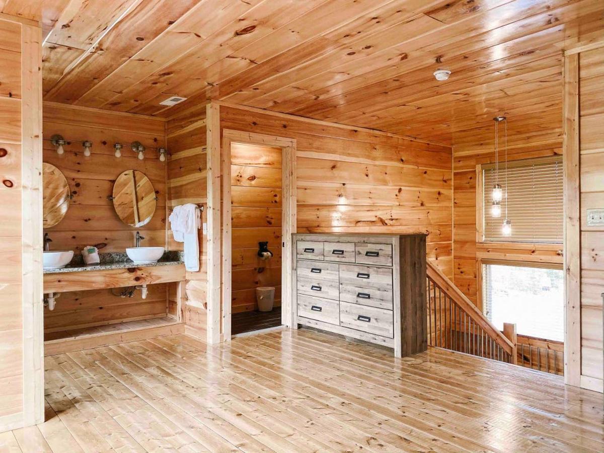 פיג'ן פורג' Splash Of Moonshine -Heated Indoor Pool, Hot Tub, Arcade Game Room מראה חיצוני תמונה